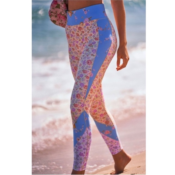 LoveShackFancy Pants - LoveShackFancy x Bandier Mixed Print Floral Leggings